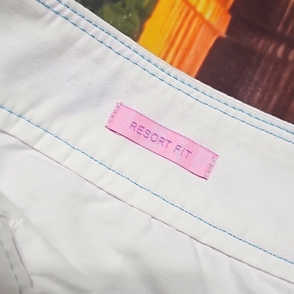 Lilly Pulitzer Resort Fit White Shorts Size 6 - Picture 3 of 6